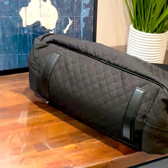 Vera Bradley Weekender NWT - Picture 3 of 11